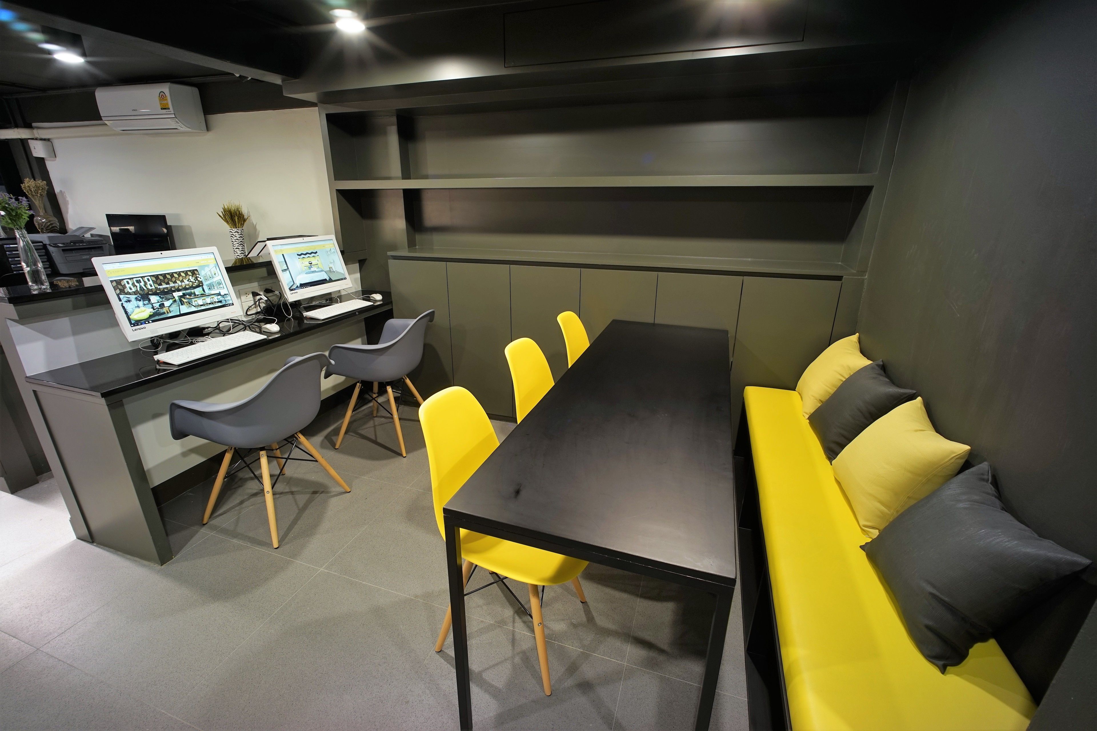 Photo - BRB Hostel Bangkok Silom