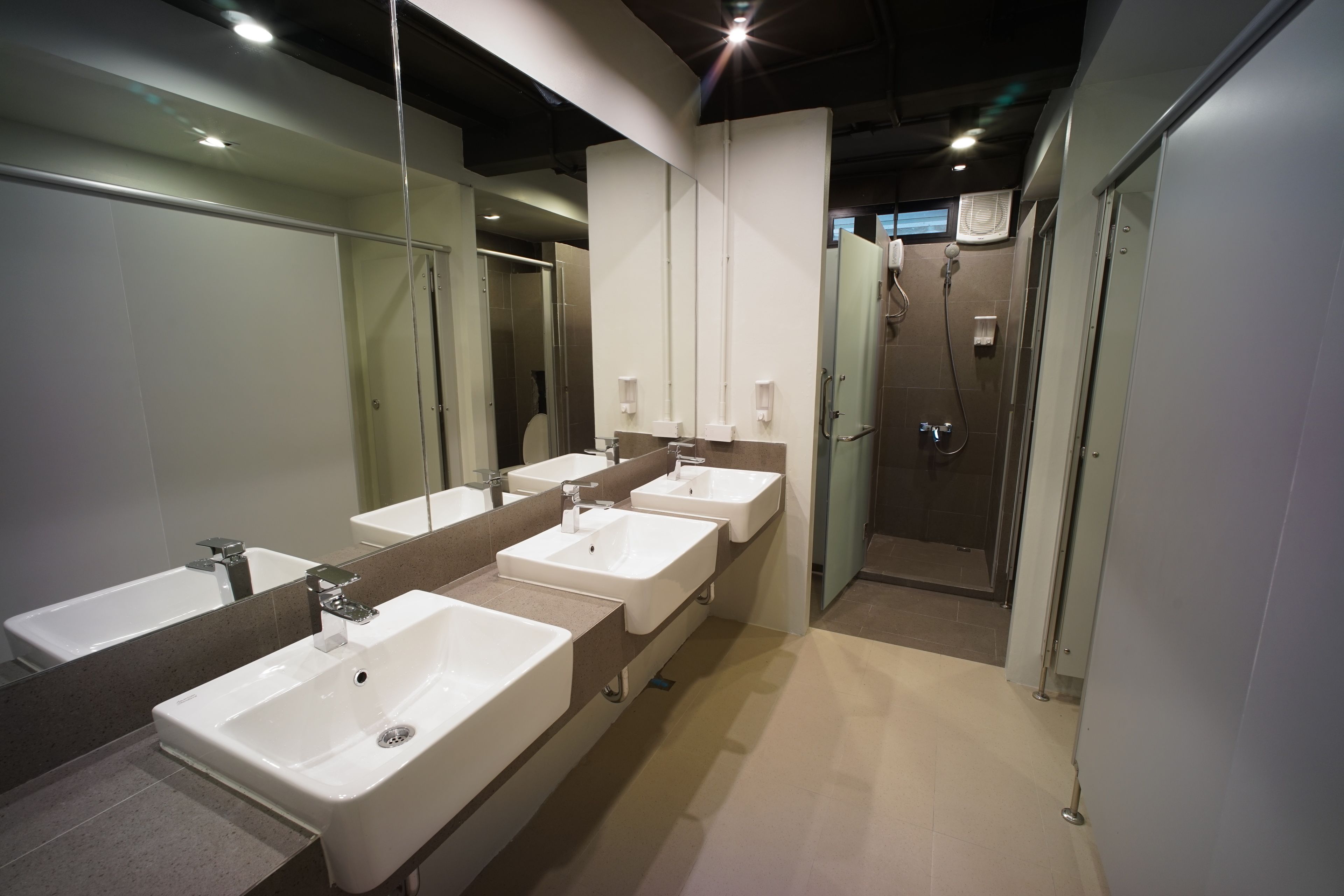 Photo - BRB Hostel Bangkok Silom