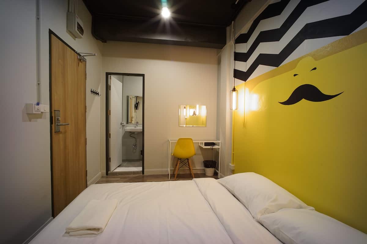 Standard Room, Private Bathroom | Desk, soundproofing, free WiFi, bed sheets