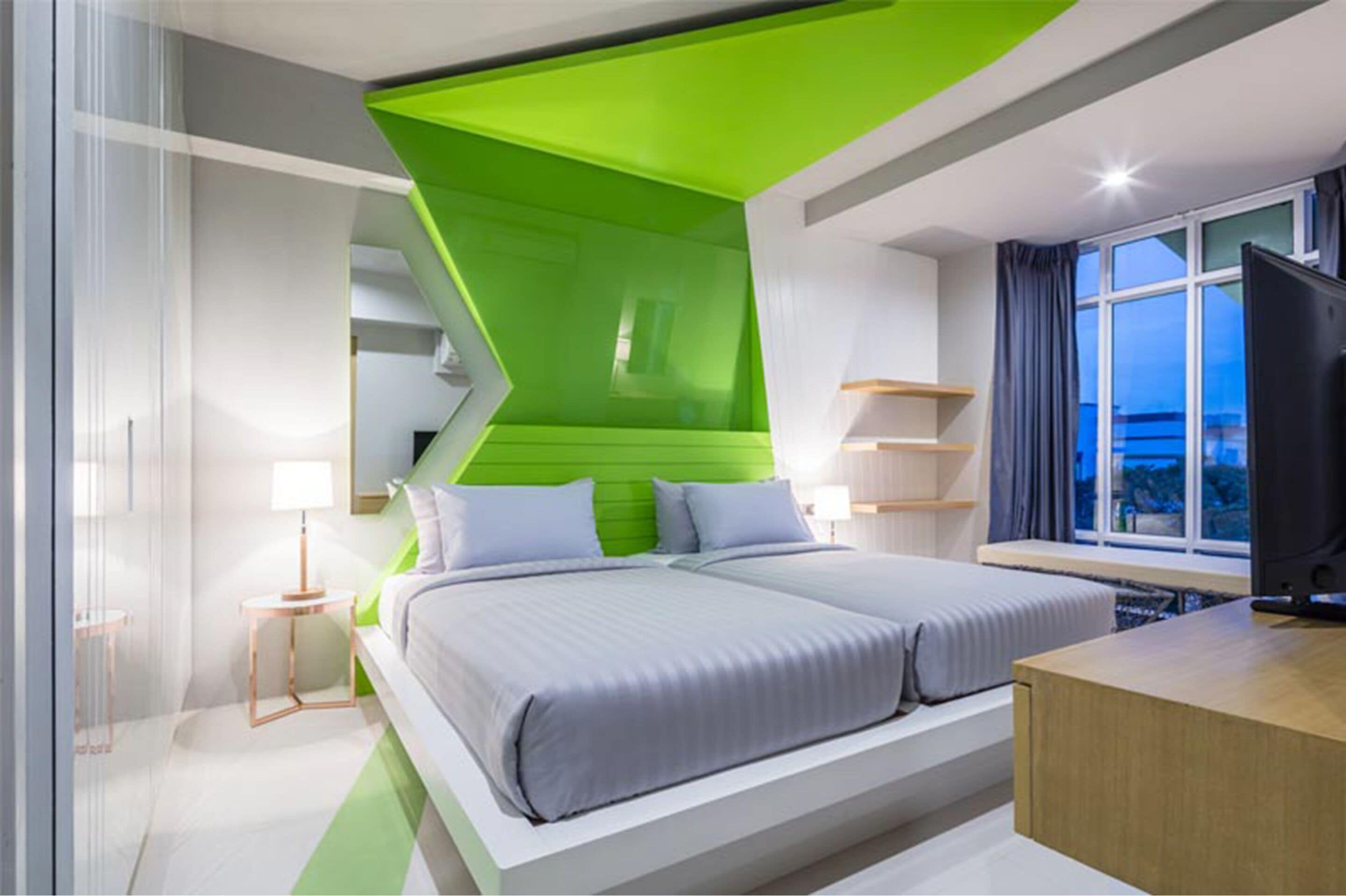 executive twin room | in-room safe, desk, blackout curtains, free cots/infant beds