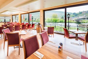 Daily buffet breakfast (EUR 15 per person)