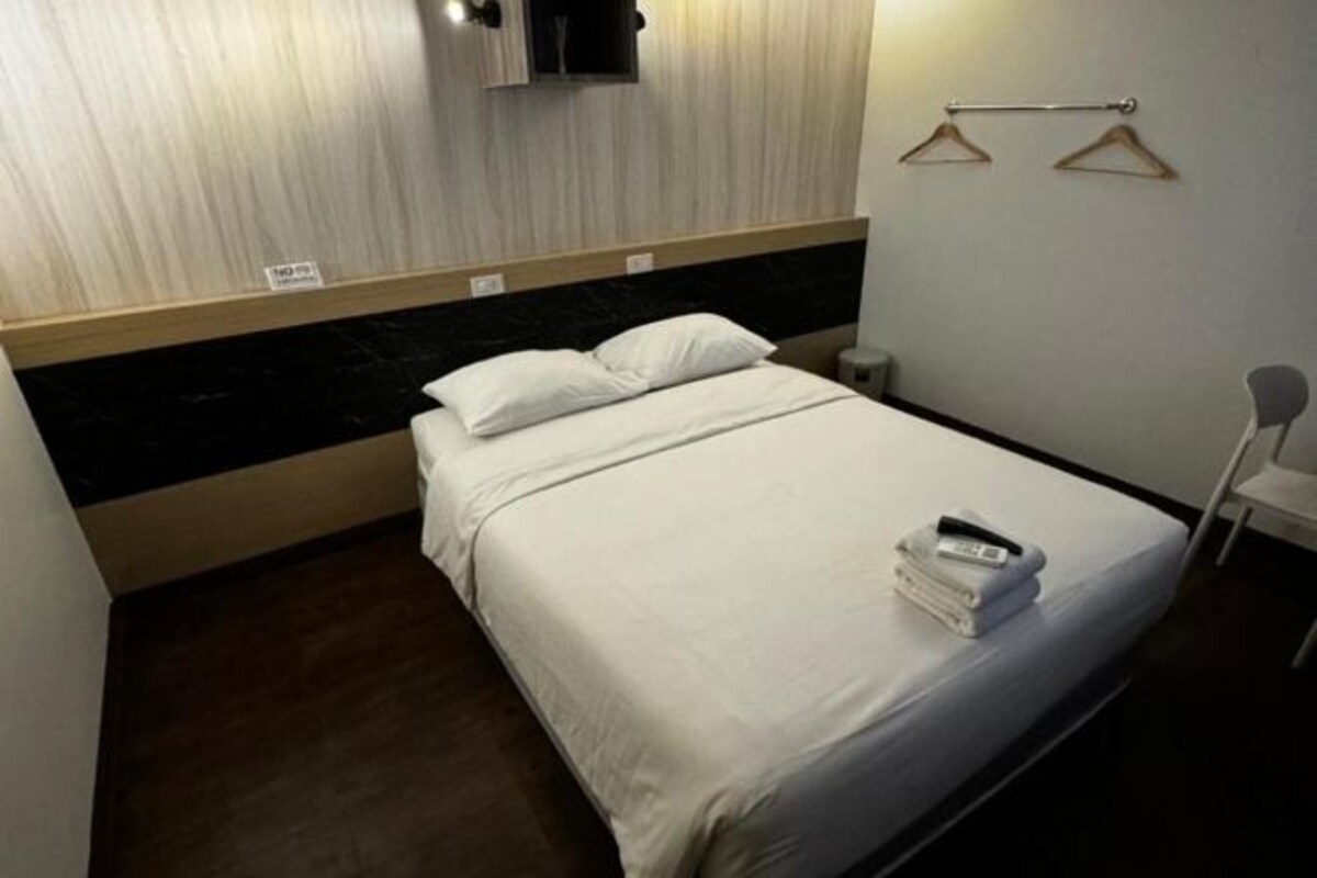 Standard Room with Shared Bathroom