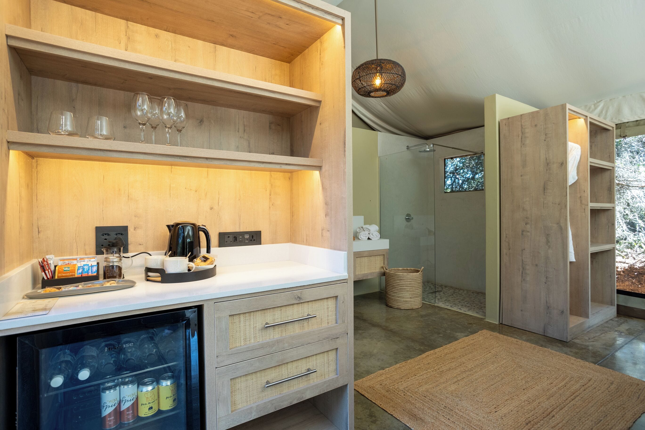 Ducha y cabezal de ducha tipo lluvia