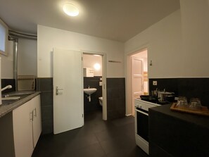 Economy Quadruple Room, 1 Bedroom | Desk, free WiFi - Interlaken Happy Central Apartment (Interlaken)