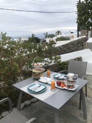 Breakfast meal