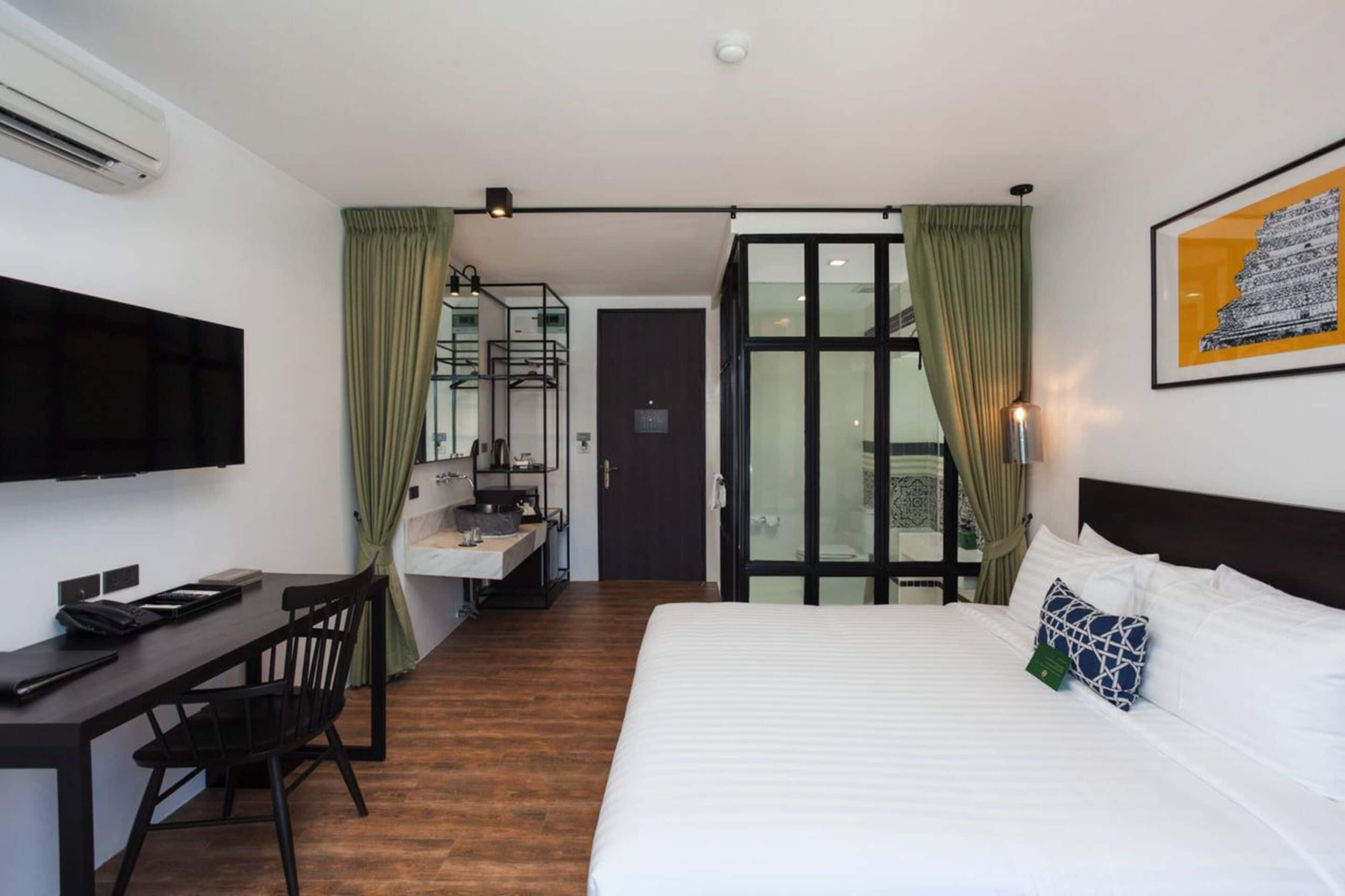 superior double room | in-room safe, blackout curtains, free wifi, bed sheets
