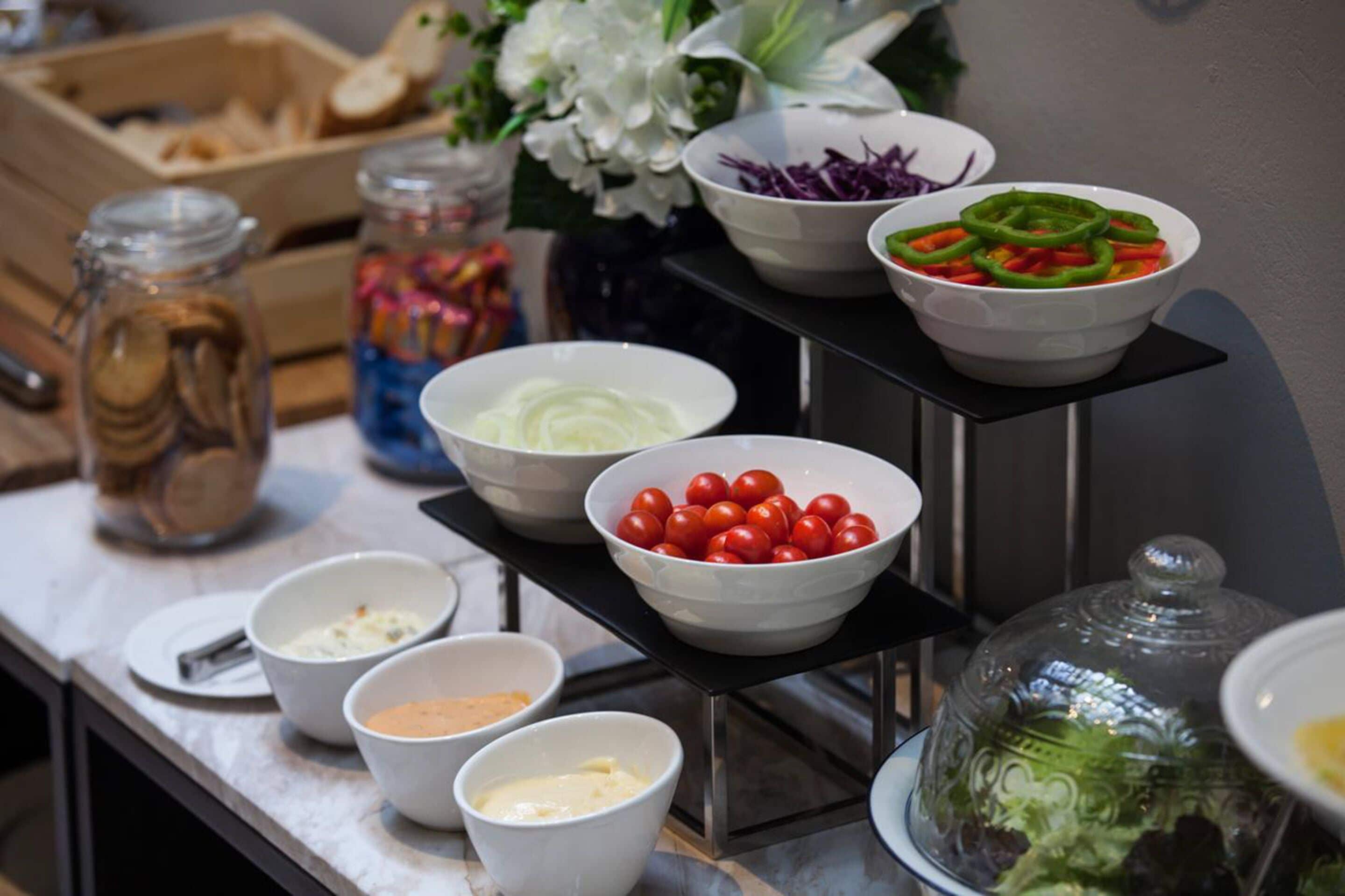 daily buffet breakfast (thb 350 per person)