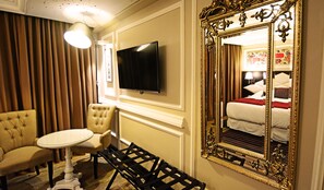 Kamar Single Deluks, 1 kamar tidur | Seprai premium, selimut bulu angsa, minibar, dan brankas