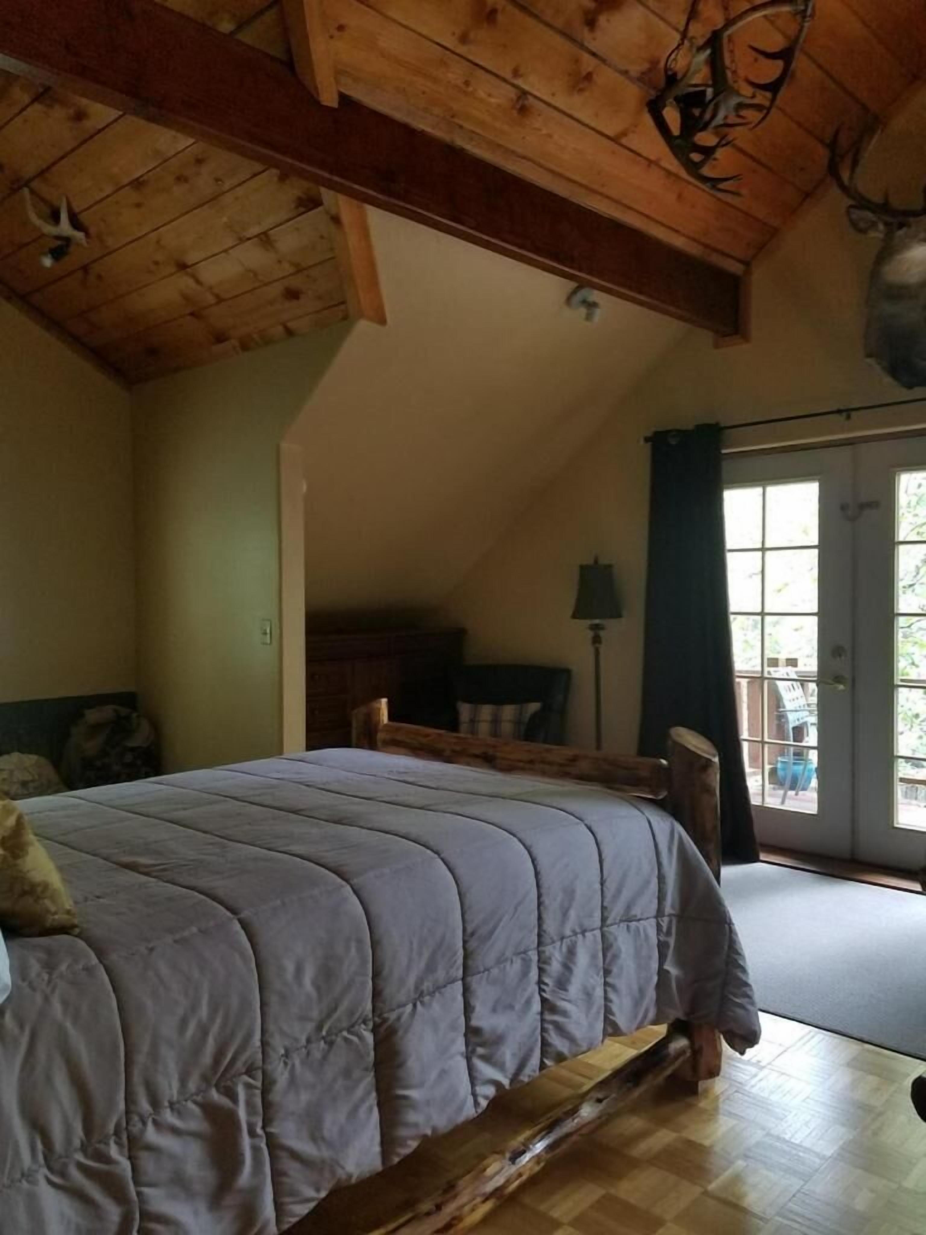 Premium bedding, soundproofing, free WiFi