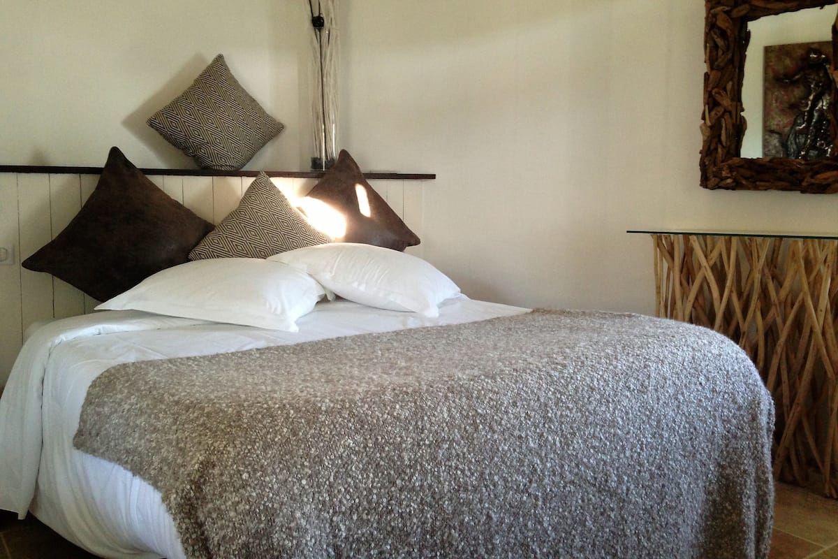 1 bedroom, premium bedding, in-room safe, cots/infant beds