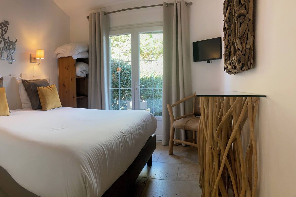 Apartment, Terrace | Premium bedding, in-room safe, cots/infant beds, free WiFi