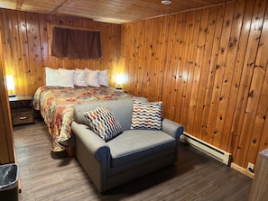 Standard Room, 1 Queen Bed, Non Smoking | Free WiFi, bed sheets