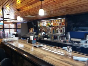 Restaurant - Sunset Motel at Armand's Gardens (St Ignace)