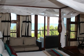 Habitación doble, balcón, vistas al mar (Zawadi) | Caja fuerte, wifi gratis, ropa de cama