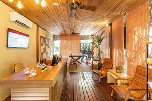 حمام تركي، علاجات للجسم، أقنعة تجميلية للجسم، معالجات لتقشير البشرة