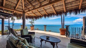 Interior - Quinta Maria Cortez Beach Hotel (Puerto Vallarta)