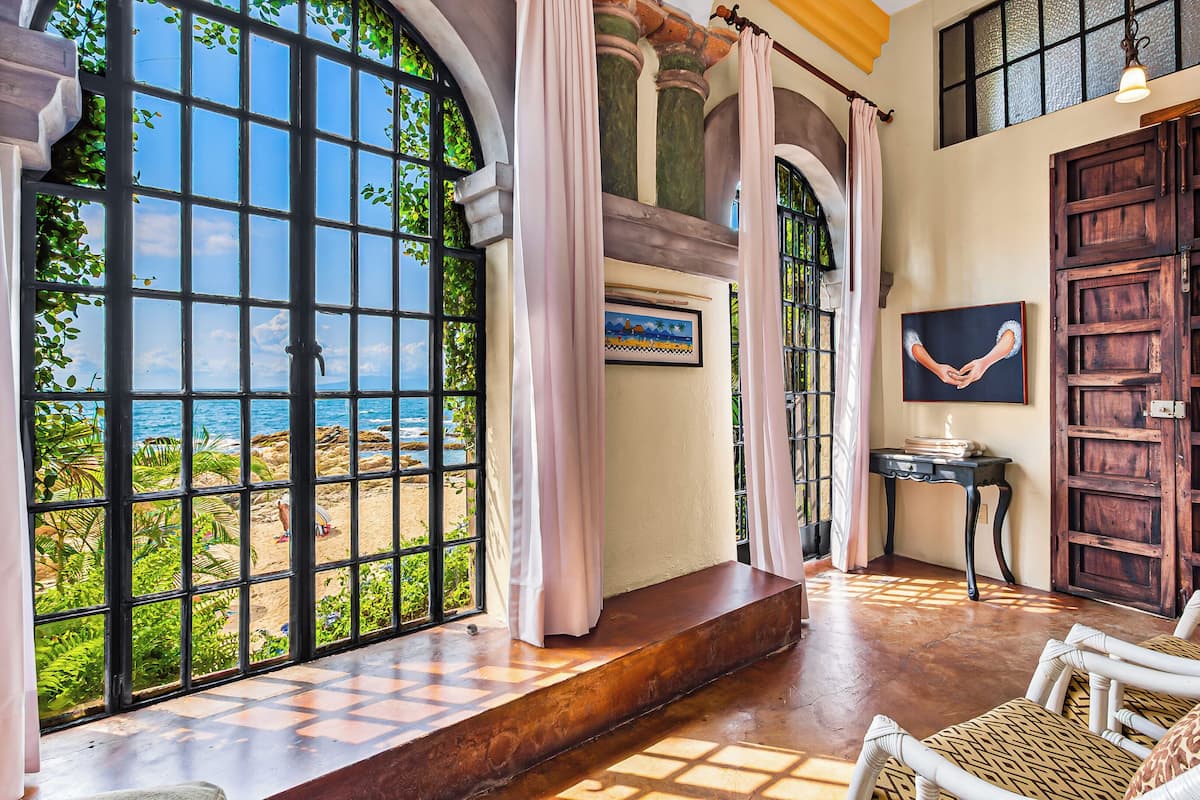 Beach/ocean view