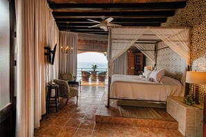 ห้องดีลักซ์, 1 ห้องนอน, ริมทะเล | เครื่องนอนระดับพรีเมียม, ตู้นิรภัยในห้องพัก