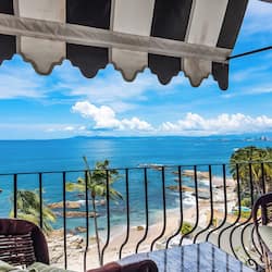 Deluxe Suite, 2 Bedrooms, Ocean View, Beachfront (Maximiliano) | 1 bedroom, premium bedding, in-room safe, individually decorated
