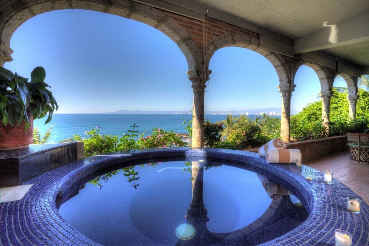Deluxe Penthouse, Hot Tub, Ocean View | Beach/ocean view