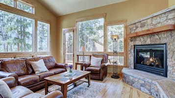 Apartment, 5 Bedrooms | Interior