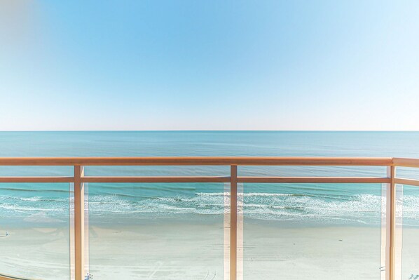 Suite, 3 Bedrooms, Hot Tub, Beach View (Bahama Sands 1203) | Beach - EQC Hotel 662 (Chicago)