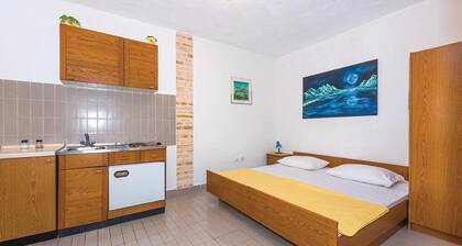 EQC Hotel 698