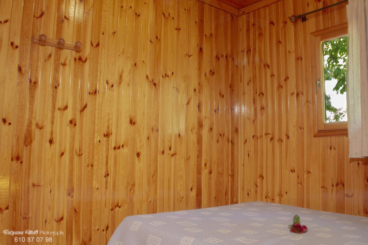 Bungalow, 2 Bedrooms | Cribs (free), WiFi (free)
