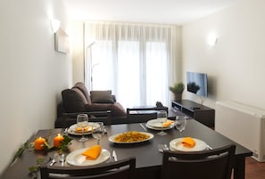 Standard Apartment | Living area | Flat-screen TV, DVD player - Andorra4days Soldeu - El Tarter (Soldeu)