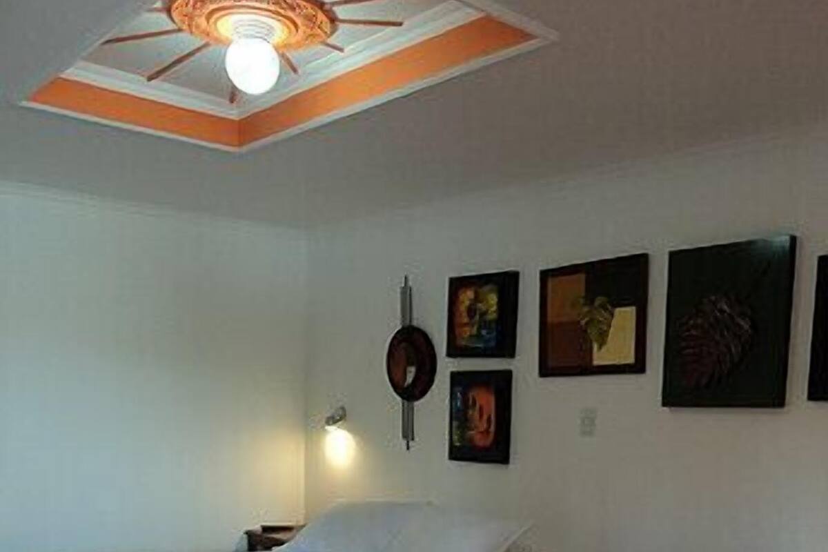Habitación triple | Escritorio, camas extra y wifi gratis
