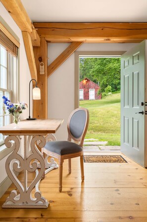 Pines Duplex Suite | Sengetøy av topp kvalitet, individuelt dekorert og individuelt innredet