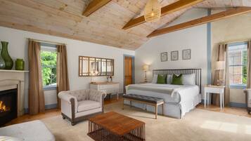 Loft Suite | 1 bilik tidur, peralatan tempat tidur premium, dihias secara berasingan