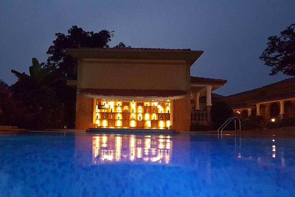 Cochichos Resort