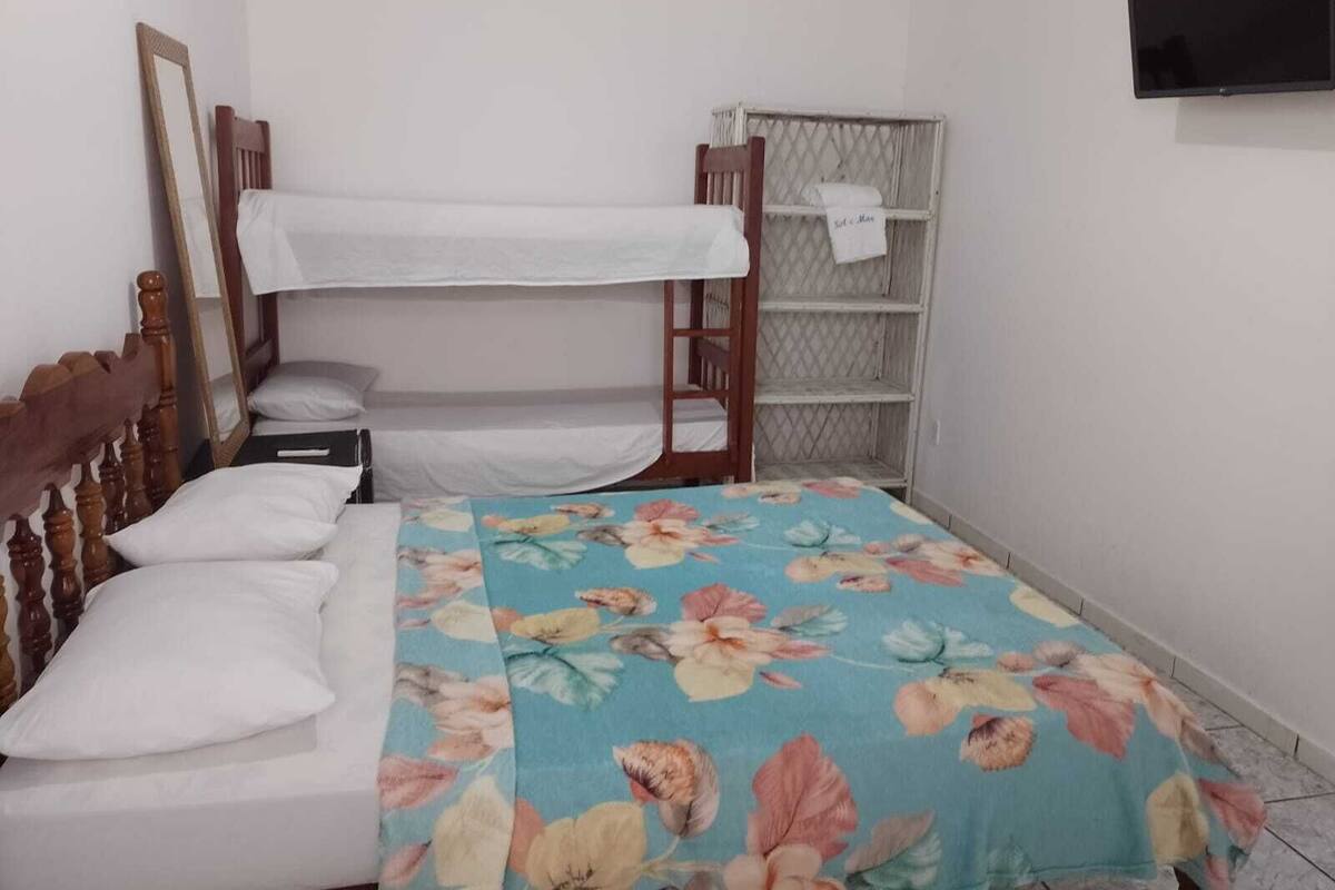 Quadruple Room | Soundproofing, rollaway beds, free WiFi, wheelchair access