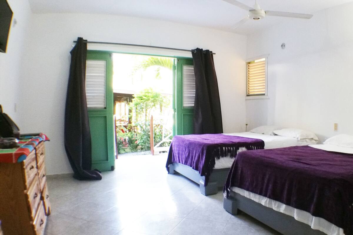 Quadruple Room with Kitchen | Iron/ironing board, free rollaway beds, free WiFi