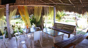 Lunch and dinner served, local and international cuisine