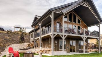 Cabaña Prestigio, 6 habitaciones, vista al lago, junto al lago | 1 habitación, ropa de cama de alta calidad y camas extra gratis