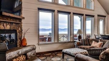 Cabaña Prestigio, 6 habitaciones, vista al lago, junto al lago | 1 habitación, ropa de cama de alta calidad y camas extra gratis