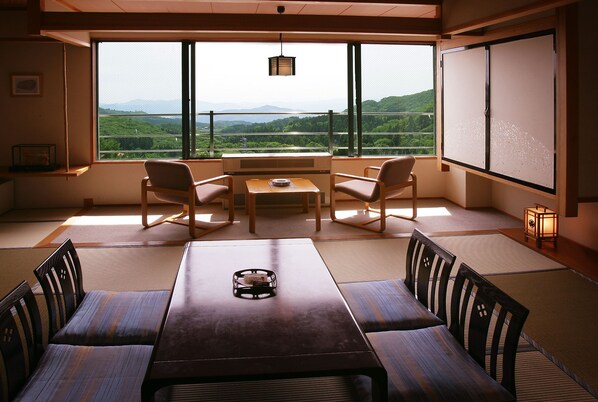 Standard Room, Non Smoking, Mountain View