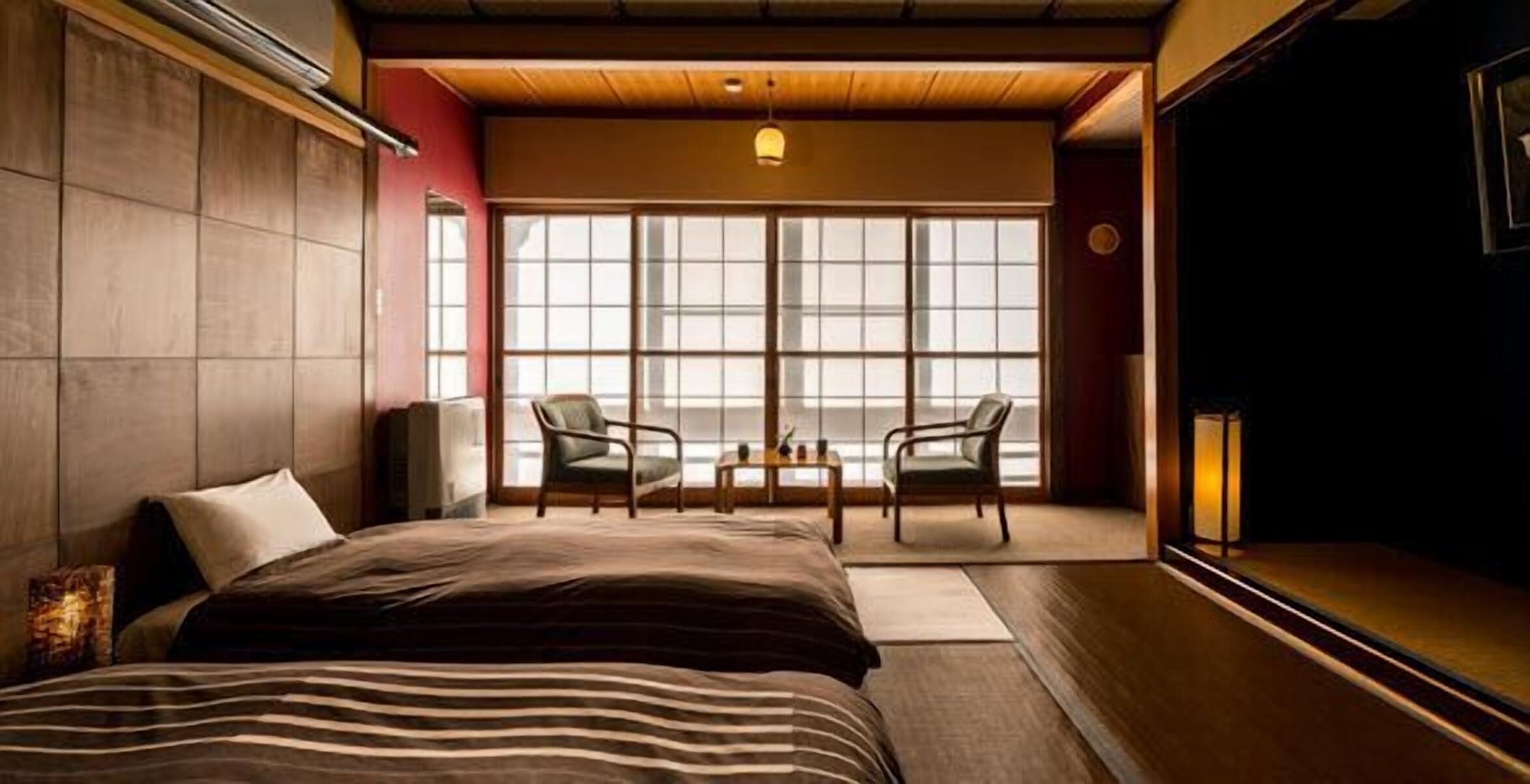 Caja de seguridad en la habitación y escritorio 