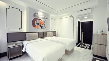 Deluxe Twin Room | Desk, blackout curtains, free WiFi, bed sheets