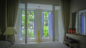 2 Bedrooms Apartment, Pool Access