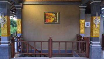 Pintu masuk interior