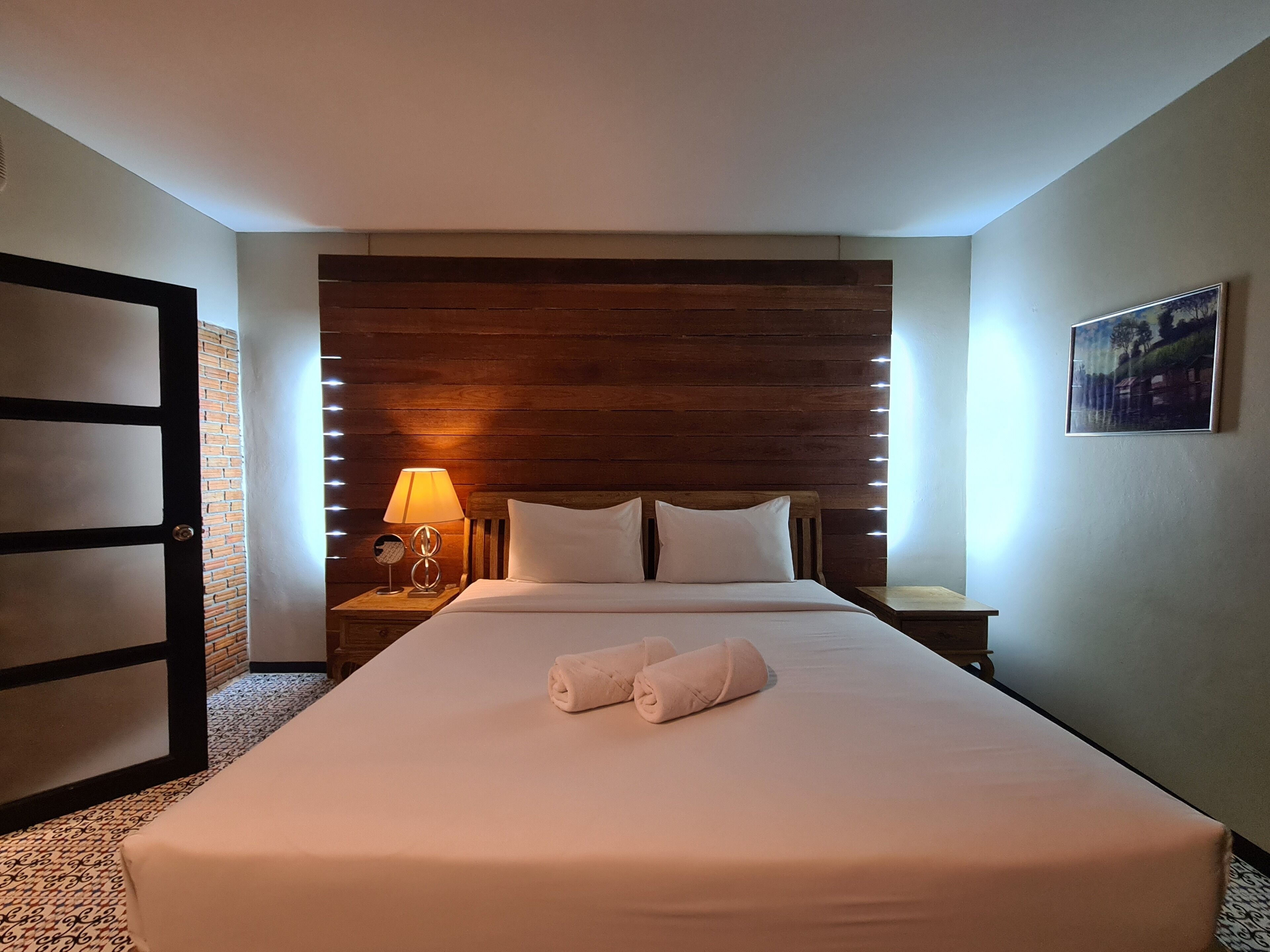 Superior Double Room with Private Bathroom | ตกแต่งพิเศษโดยเฉพาะ, โต๊ะทำงาน, Wi-Fi ฟรี, ผ้าปูที่นอน