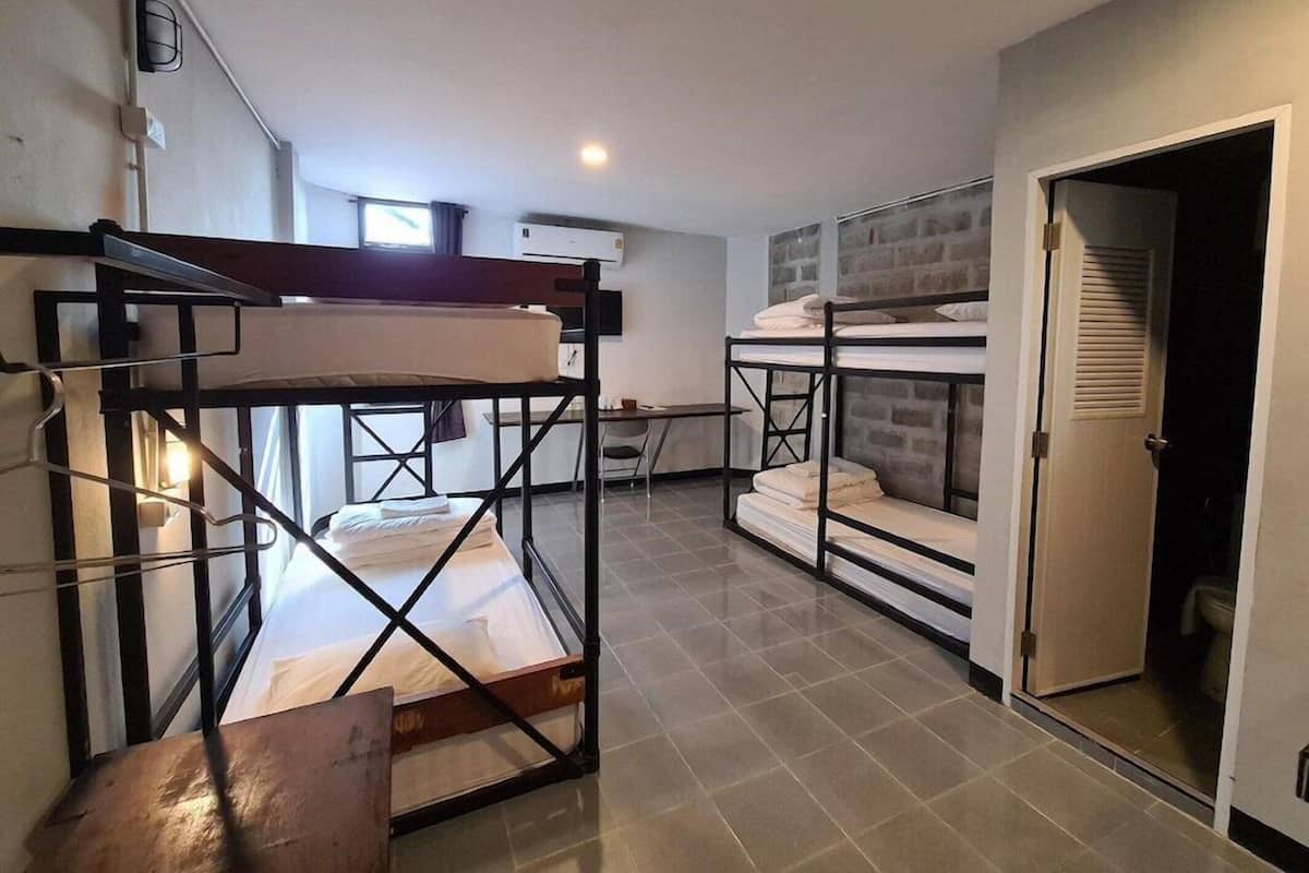 Premium bedding, individually furnished, desk, free WiFi
