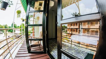 Superior Twin Room with Private Bathroom | Terrace/patio