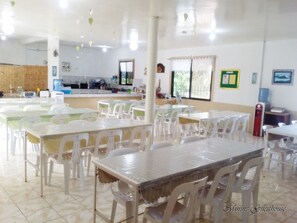 Dagelijks à-la-carte-ontbijt (PHP 250 per persoon)