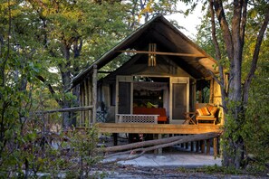 Tent | 1 bedroom, in-room safe, bed sheets - Elephant Pan (Khwai)