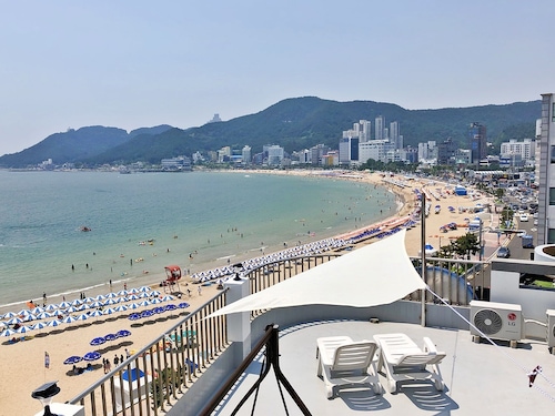 Flat B Hostel - Hostel