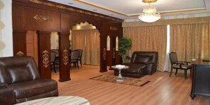 Superior Suite, 2 Bedrooms | Bed sheets - Clifton International Hotel (Al-Fujairah)